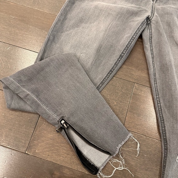 Joes Jeans - Mando- Mid-Rise Skinny Ankle Jean - Picture 10 of 12